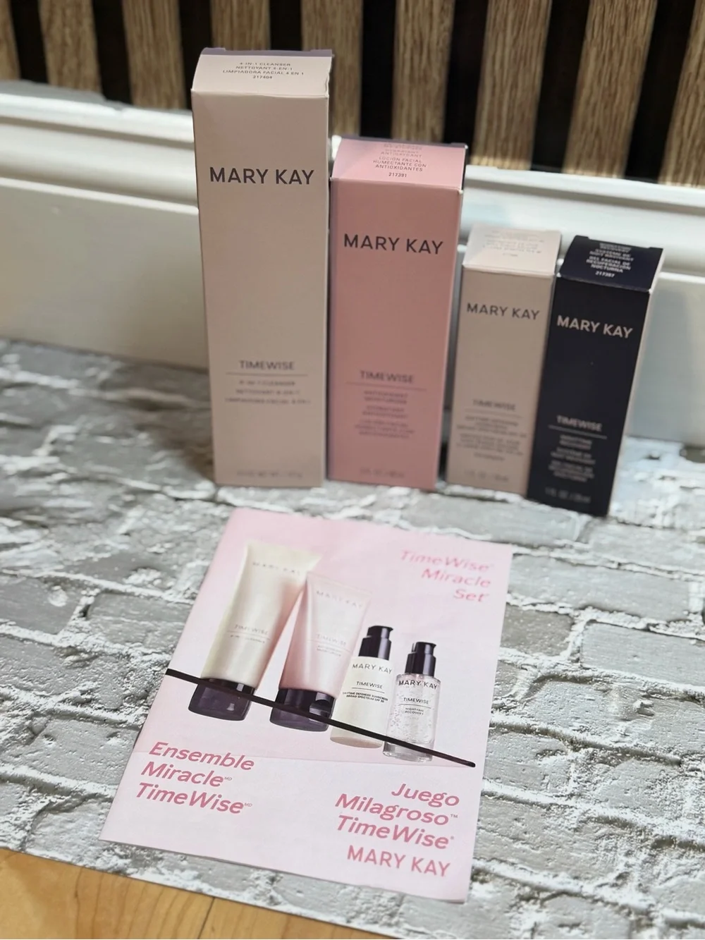 Mary Kay TimeWise Primer Set - Pink, Black, Cream